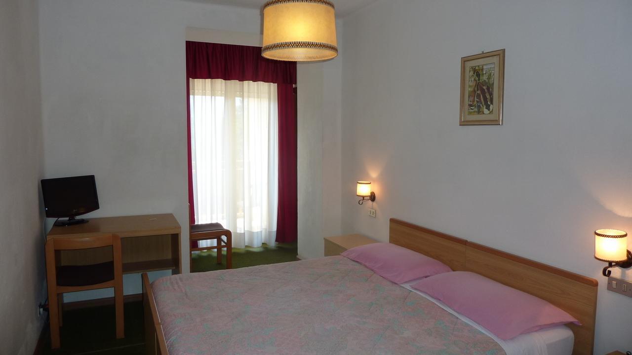 Hotel Terminus Levico Terme Esterno foto
