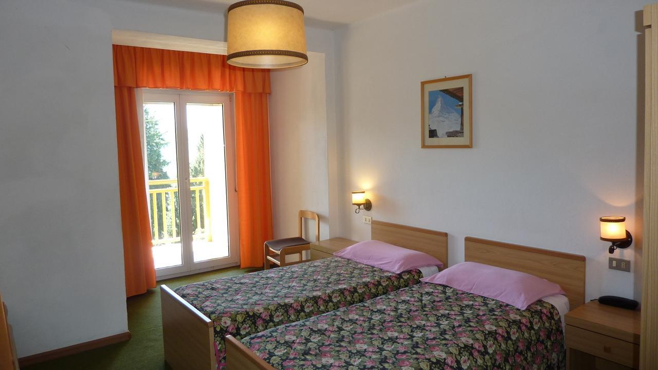 Hotel Terminus Levico Terme Esterno foto