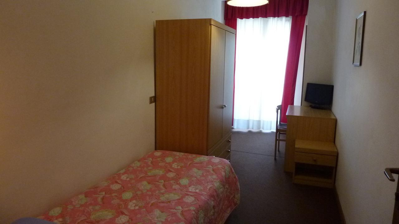 Hotel Terminus Levico Terme Esterno foto