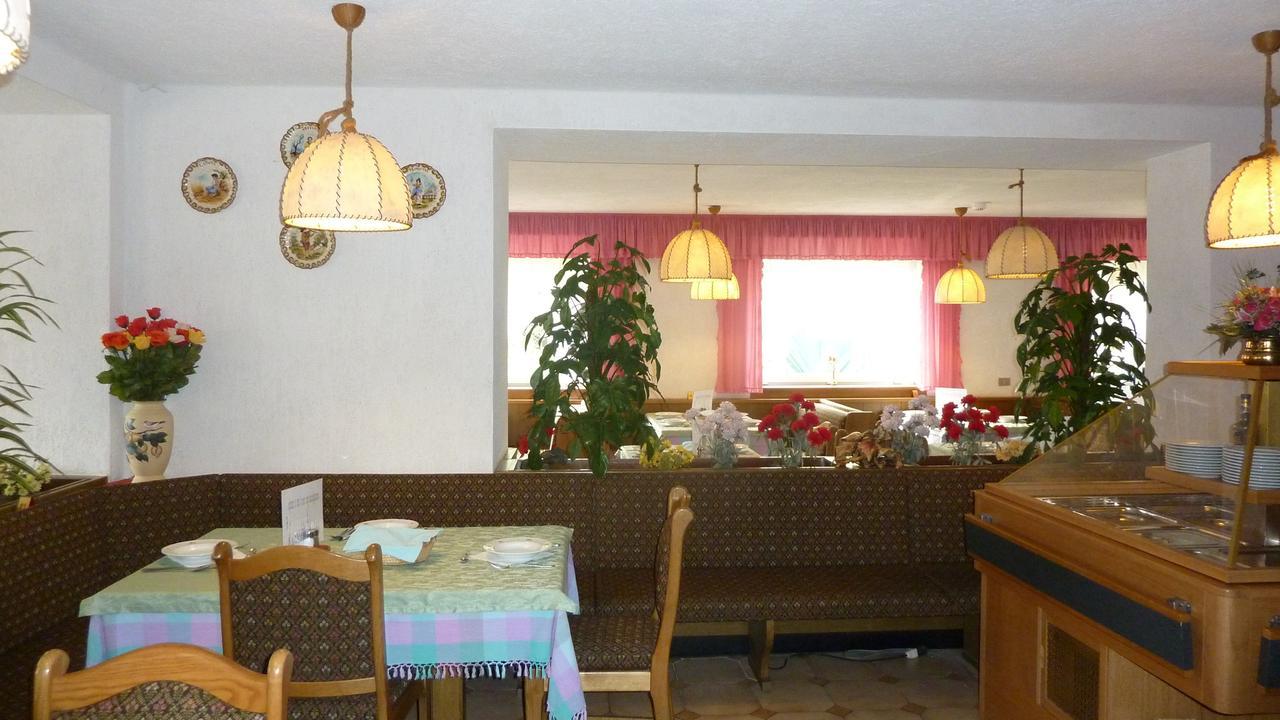 Hotel Terminus Levico Terme Esterno foto